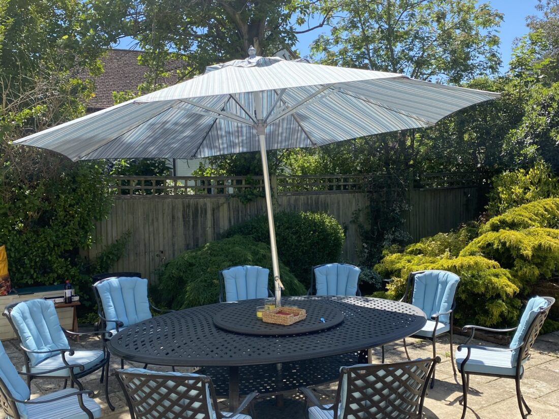 Parasol & Cushions