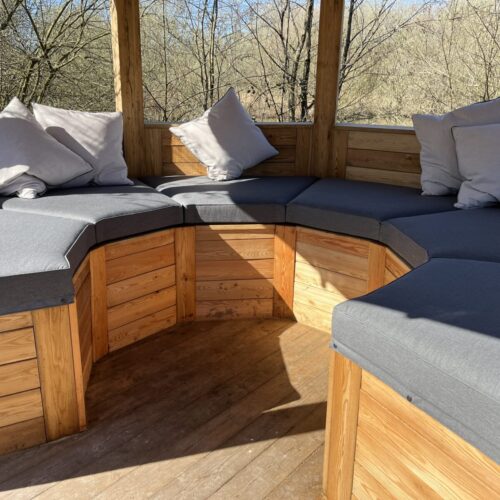 Cushions & Upholstery (3)