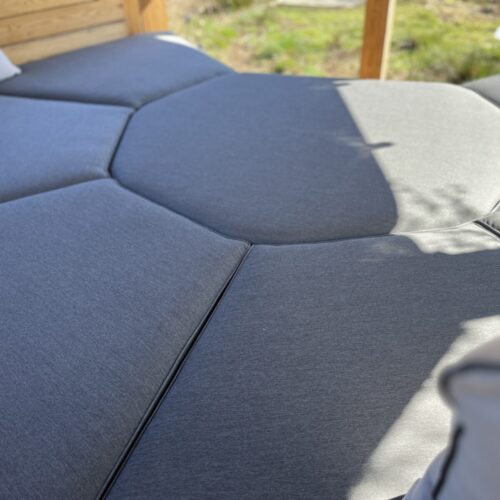 Cushions & Upholstery (9)